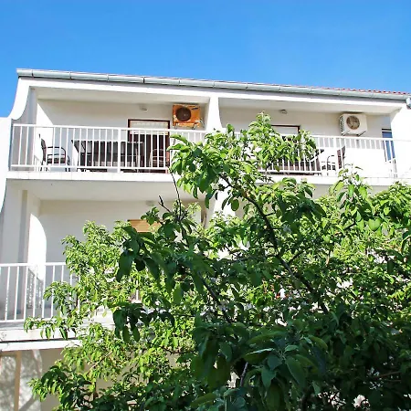 Fani-4 By Interhome Banjol