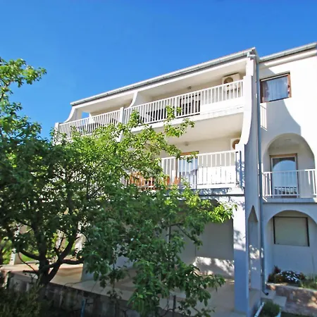 Apartmán Fani-4 By Interhome Banjol